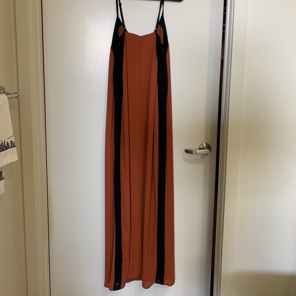 TOBI Morgan color block maxi dress - Picture 4 of 6